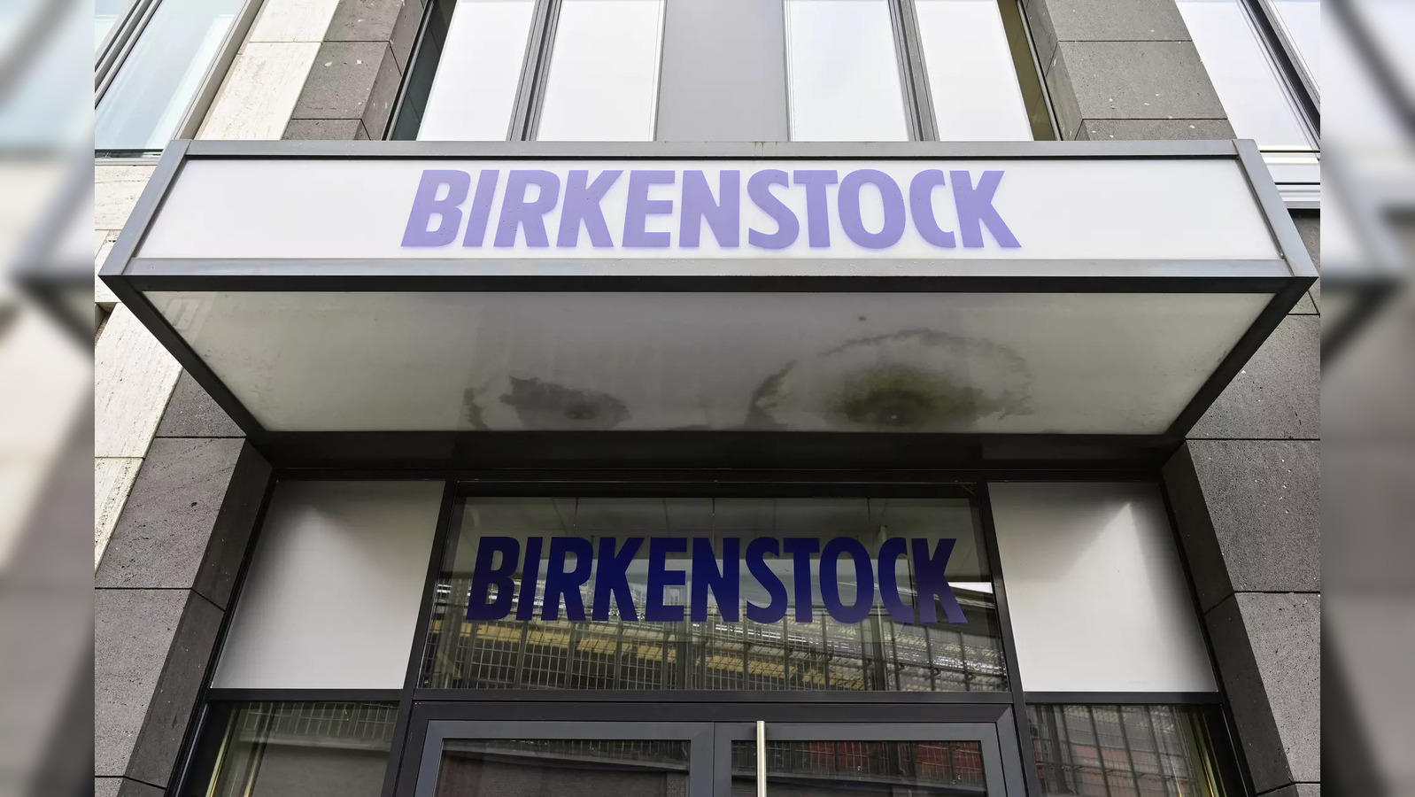 BIRKENSTOCK divests majority stake in group to L Catterton
