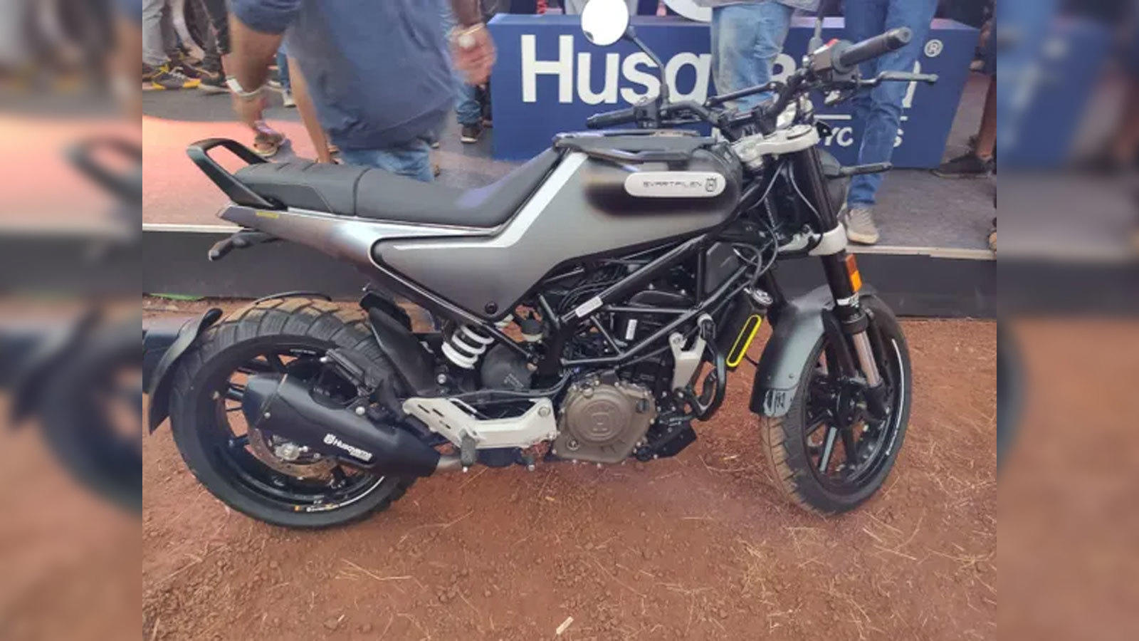 Husqvarna Vitpilen 250, Husqvarna Svartpilen 250 sales to start from  February 2020