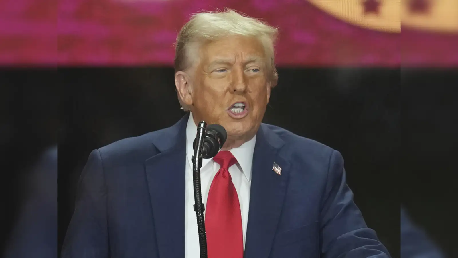 government shutdown: US government shutdown: Millions of federal employees  brace for mass layoffs. It would cost the economy... - The Economic Times