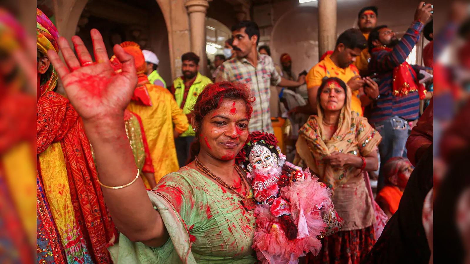 When is Holi in 2023? Date, History and How to Celebrate