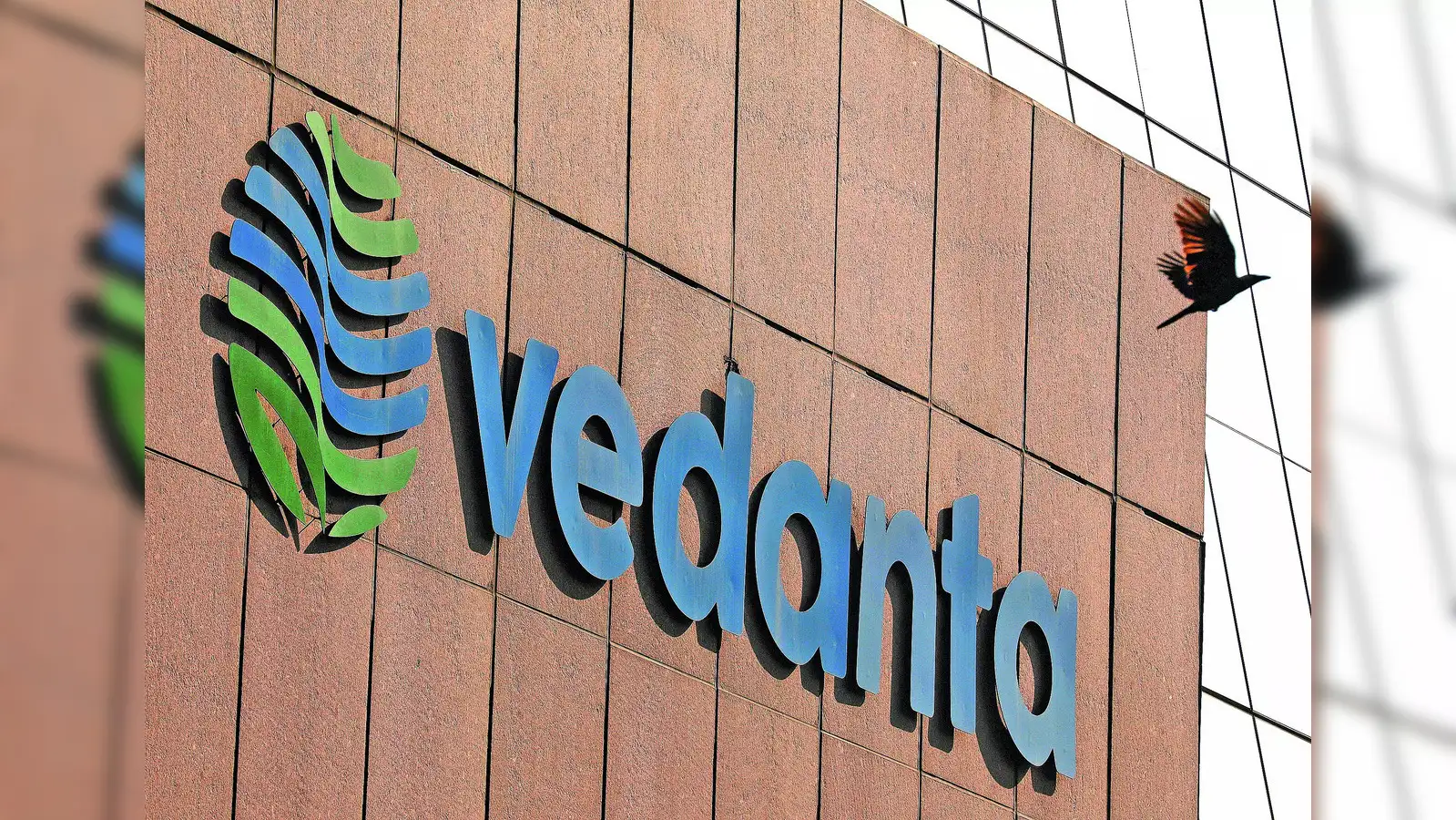 SC to hear Vedanta's stay plea against Adani's Jaiprakash Associates takeover