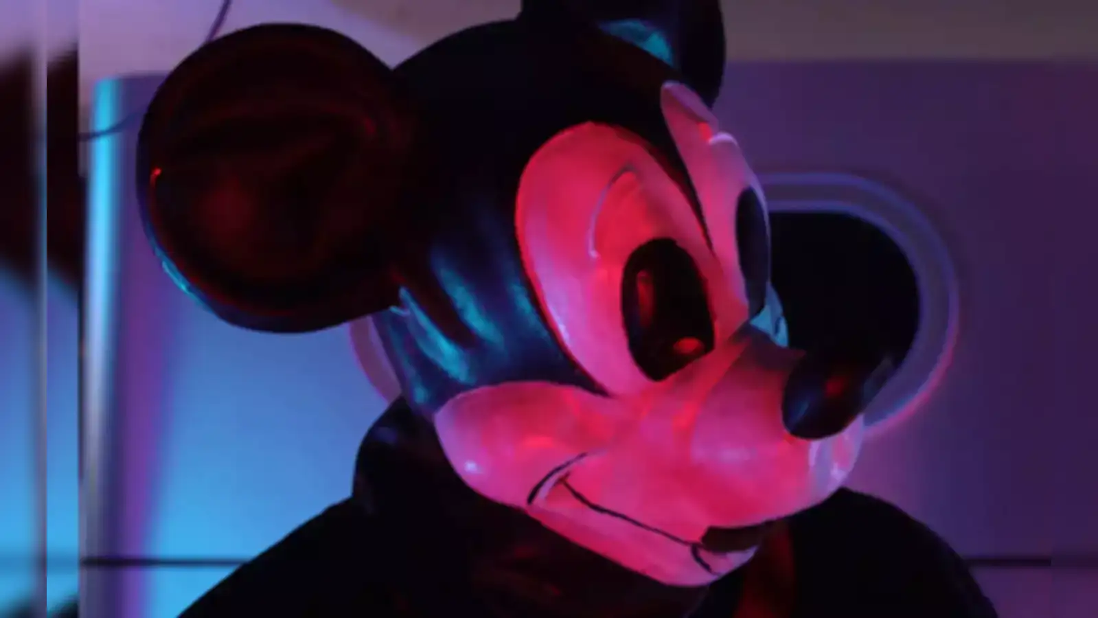 Mickey Mouse De Creepypasta 681x383