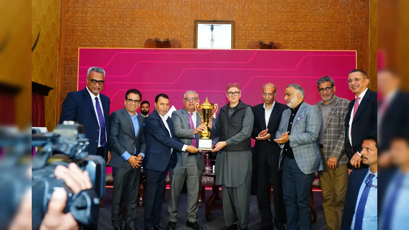 Tourism industry strengthens when local enterprises have access to finance: Omar Abdullah at Axis Bank event in Srinagar