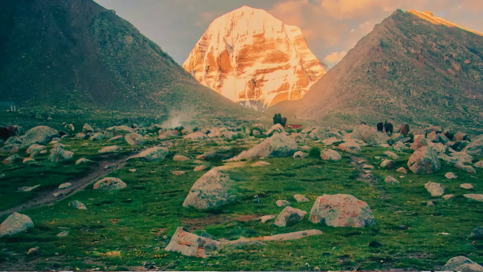 750 pilgrims selected for upcoming Kailash Manasarovar Yatra - The Economic  Times