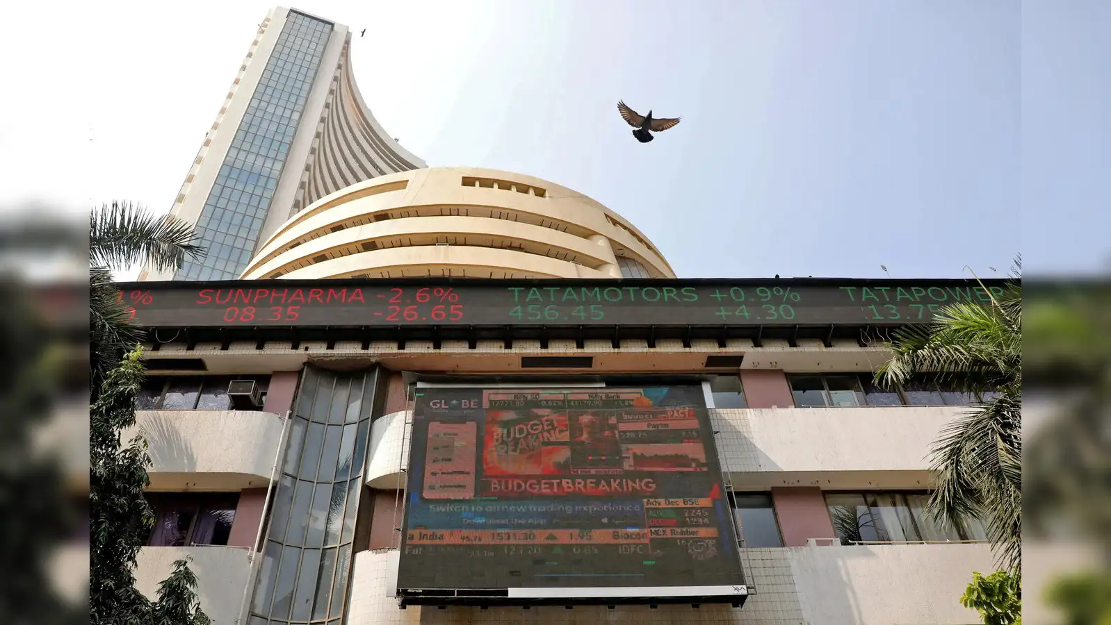 Markets Rally Ahead of Fed Decision: Sensex Gains 600 Points, IT and Broader Markets Lead Surge