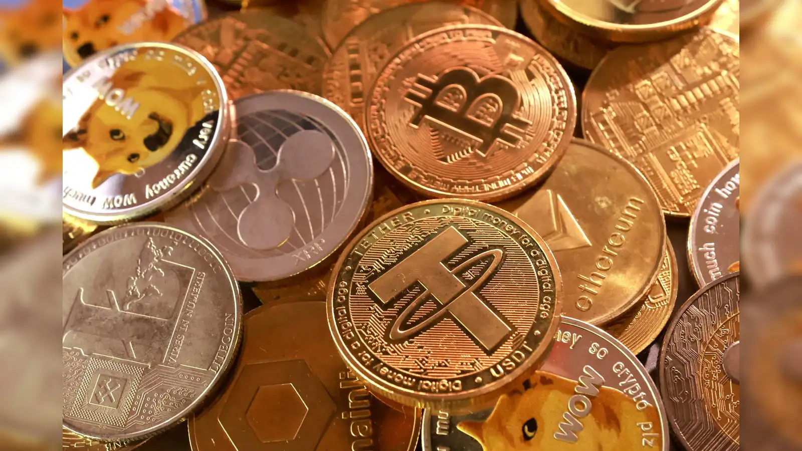 crypto market crash 2025: $300 billion in cryptocurrencies wiped out this  week - the real reasons behind the meltdown - The Economic Times