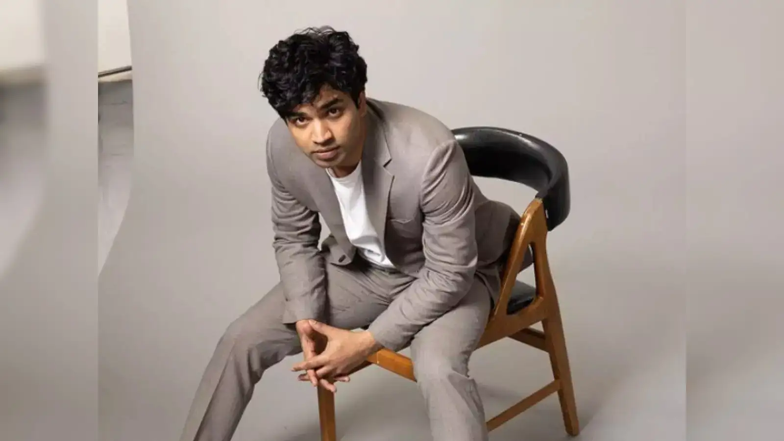 Anupam Tripathi Gold Awards 2016: Divyanka Tripathi, Hina Khan, Karan