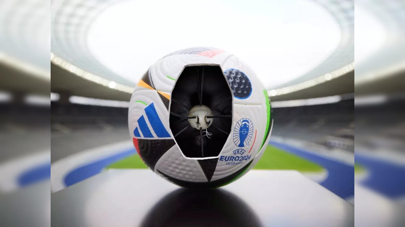 Balón adidas Champions League 2023 2024 Competition t 5