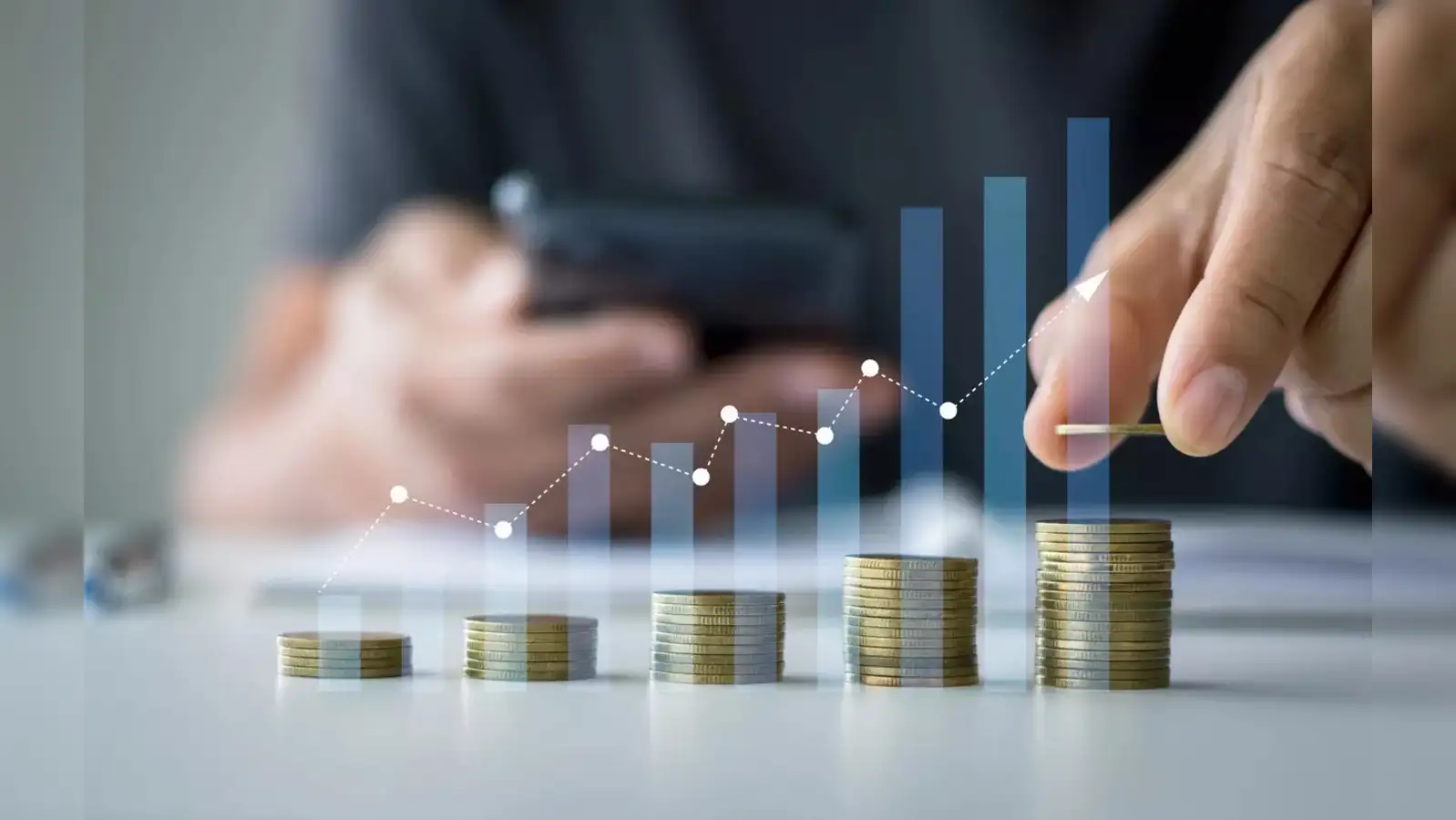 Equity mutual funds offer up to 52% return in 2024, Mirae Asset NYSE FANG+ ETF FoF Fund rules return chart - The Economic Times