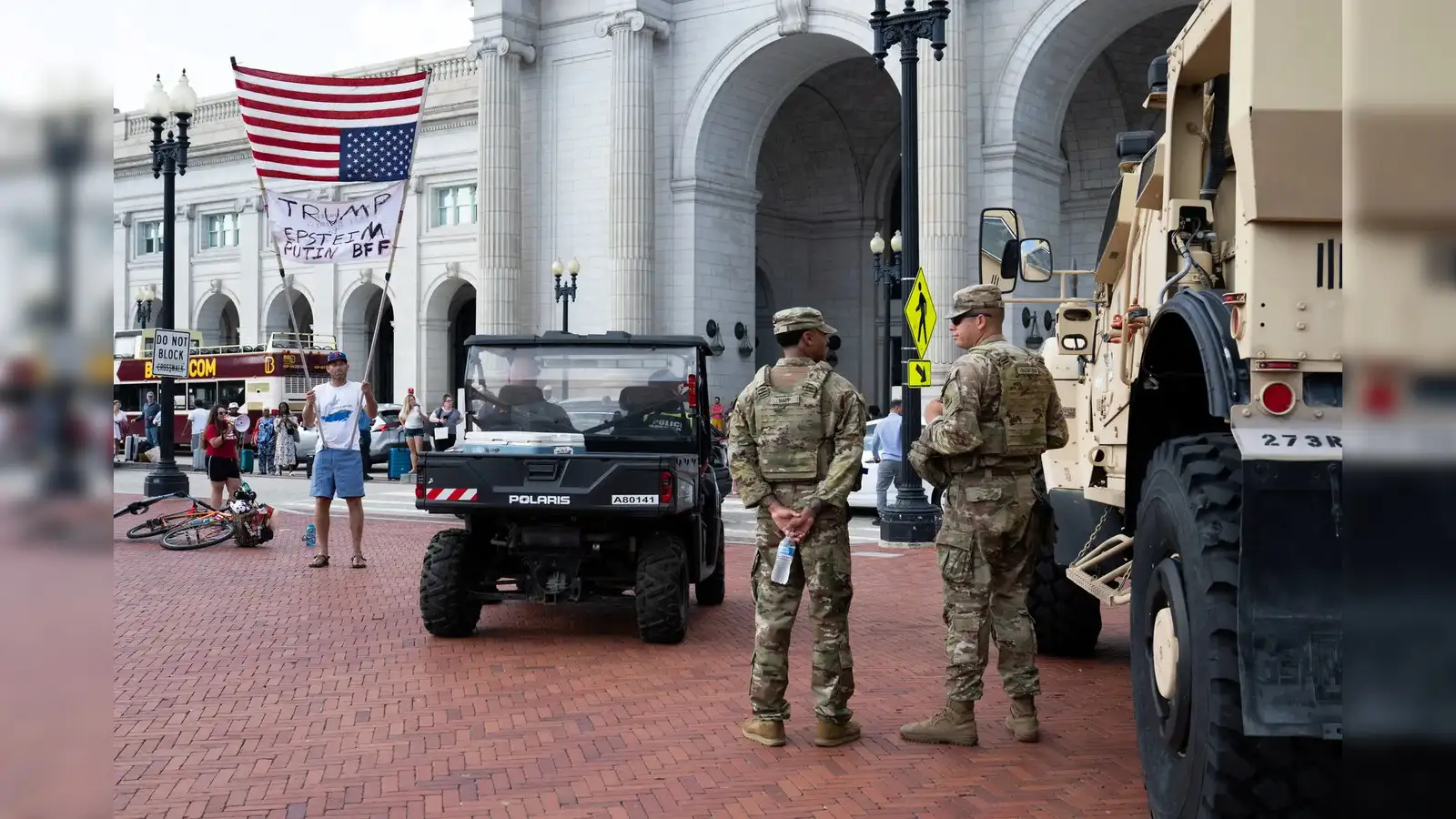 chicago trump: Trump targets Chicago after DC crime drop, plans National  Guard help for big cities - The Economic Times