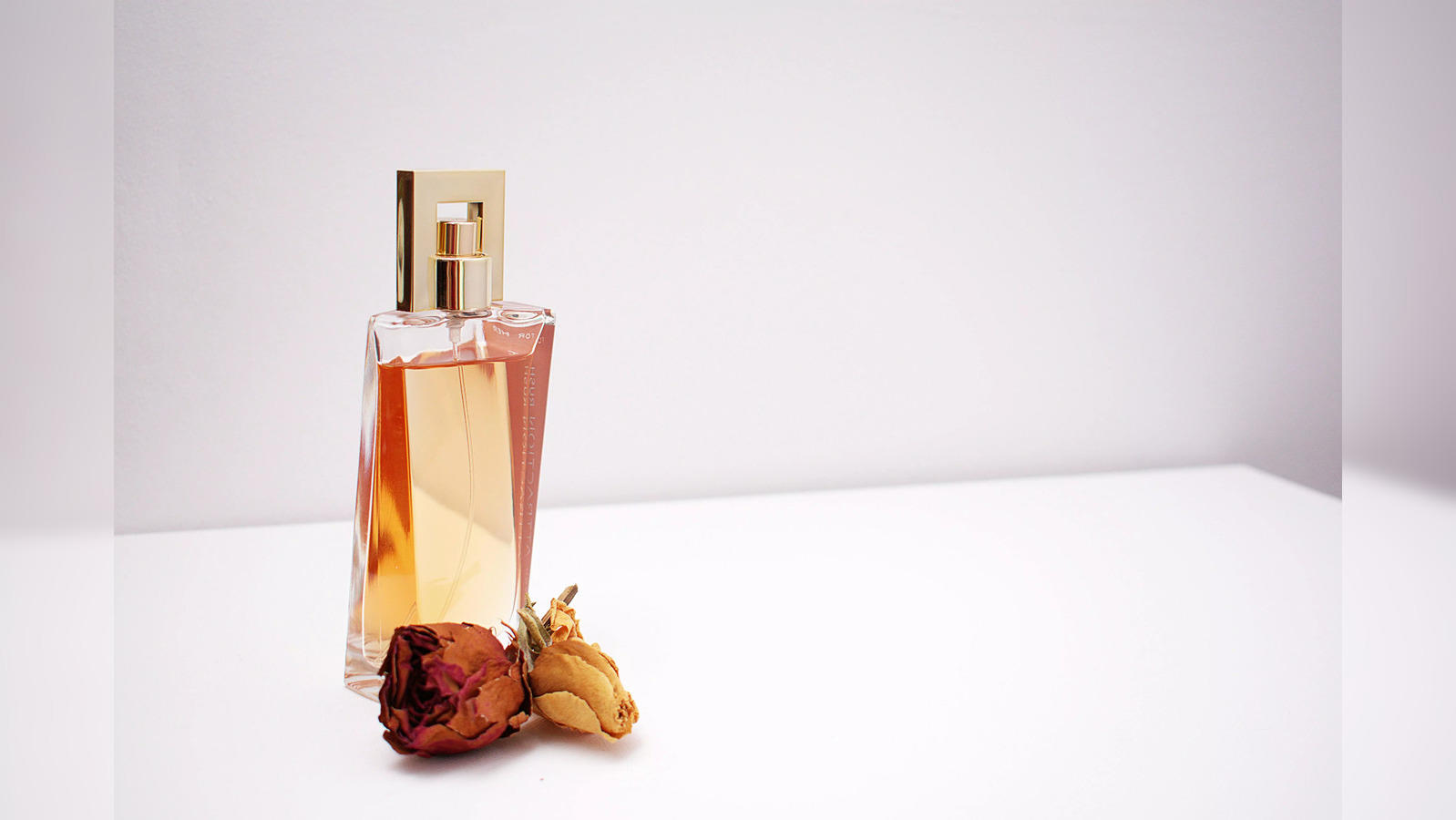 Scent-sational Love: Luxury Perfume Picks for a Perfect Valentine's Day  Gift for Him and Her