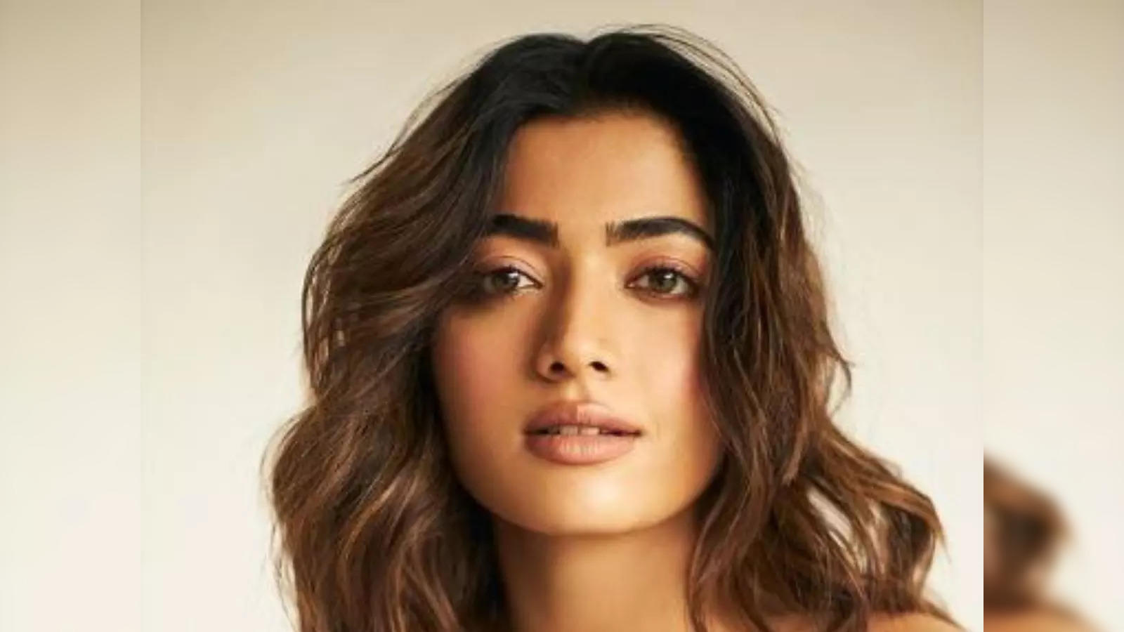 Rashmika Mandanna deepfake: I feel really hurt. Rashmika Mandanna speaks  out against deepfake video, calls it extremely scary - The Economic Times