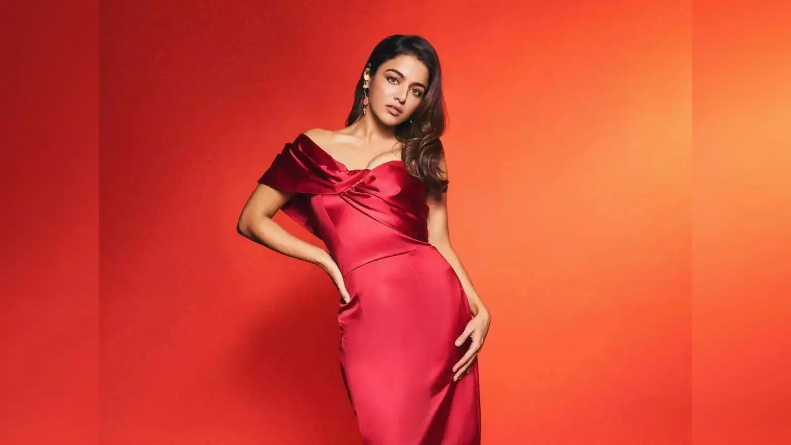 Kapil Sharmas compliment turns Wamiqa Gabbi into internets queen of  eyes. Here is what happened with Baby John actress - The Economic Times