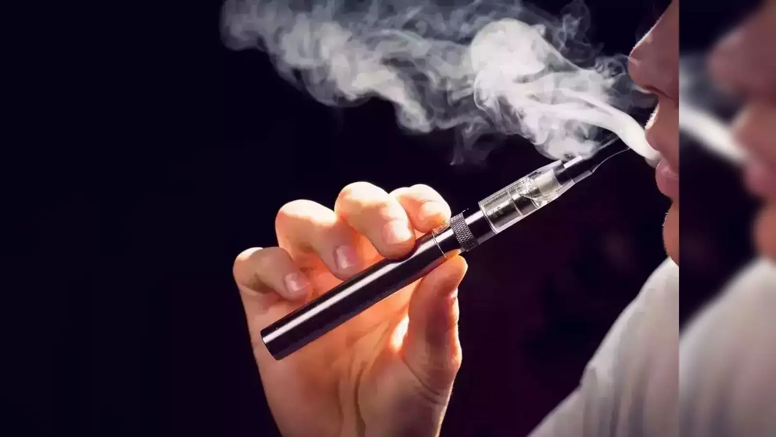 E-cigarettes: E-cigarettes: misconceptions about their dangers may be  preventing people from quitting smoking - The Economic Times
