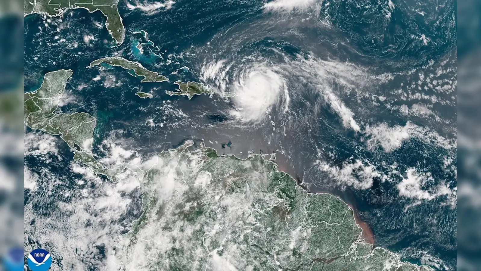 Hurricane Erin forecast to bring life-threatening surf and rip currents as Category 4 Hurricane Erin forecast to bring life-threatening surf and rip currents as Category 4