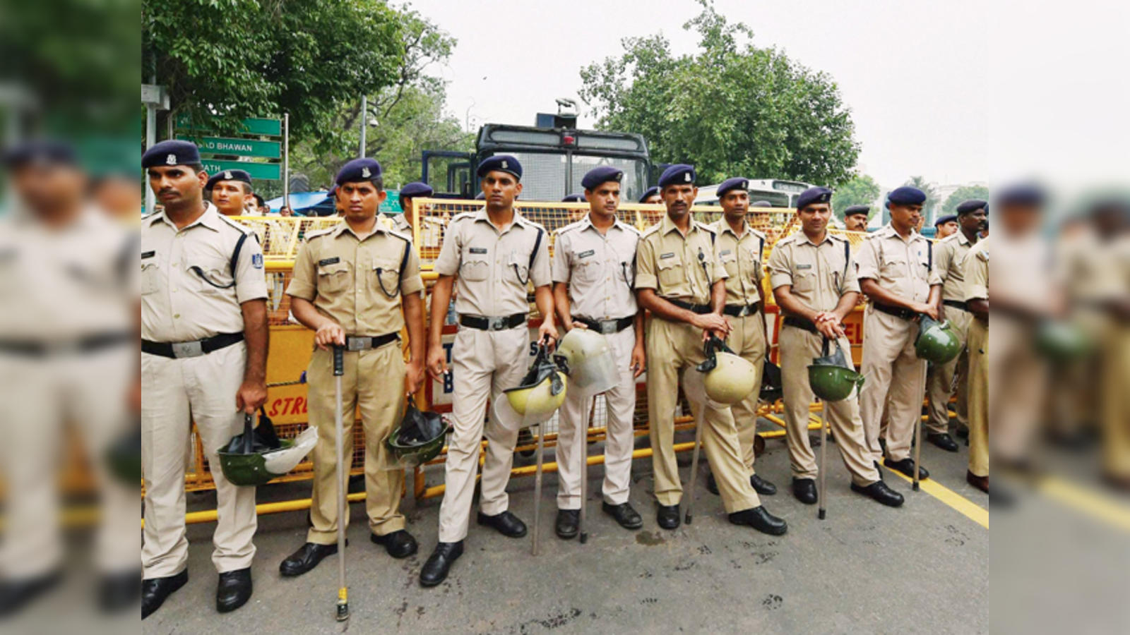 Police ranks and insignia of India - Wikipedia