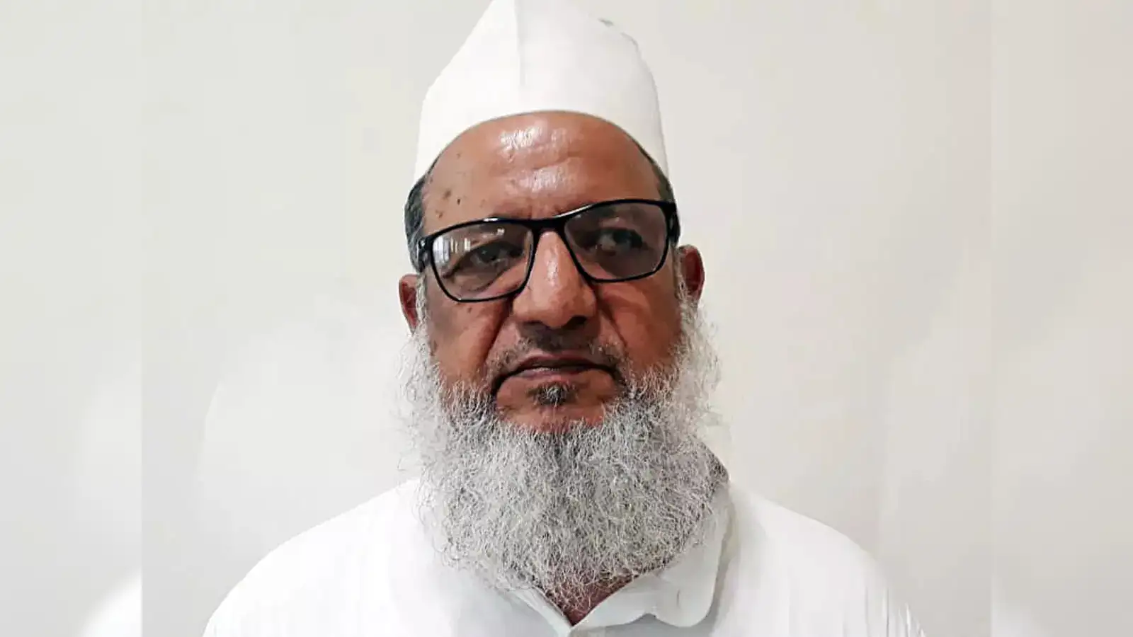 UP Police arrest Maulana Kaleem Siddiqui Islamic scholar for forced  conversion - The Economic Times