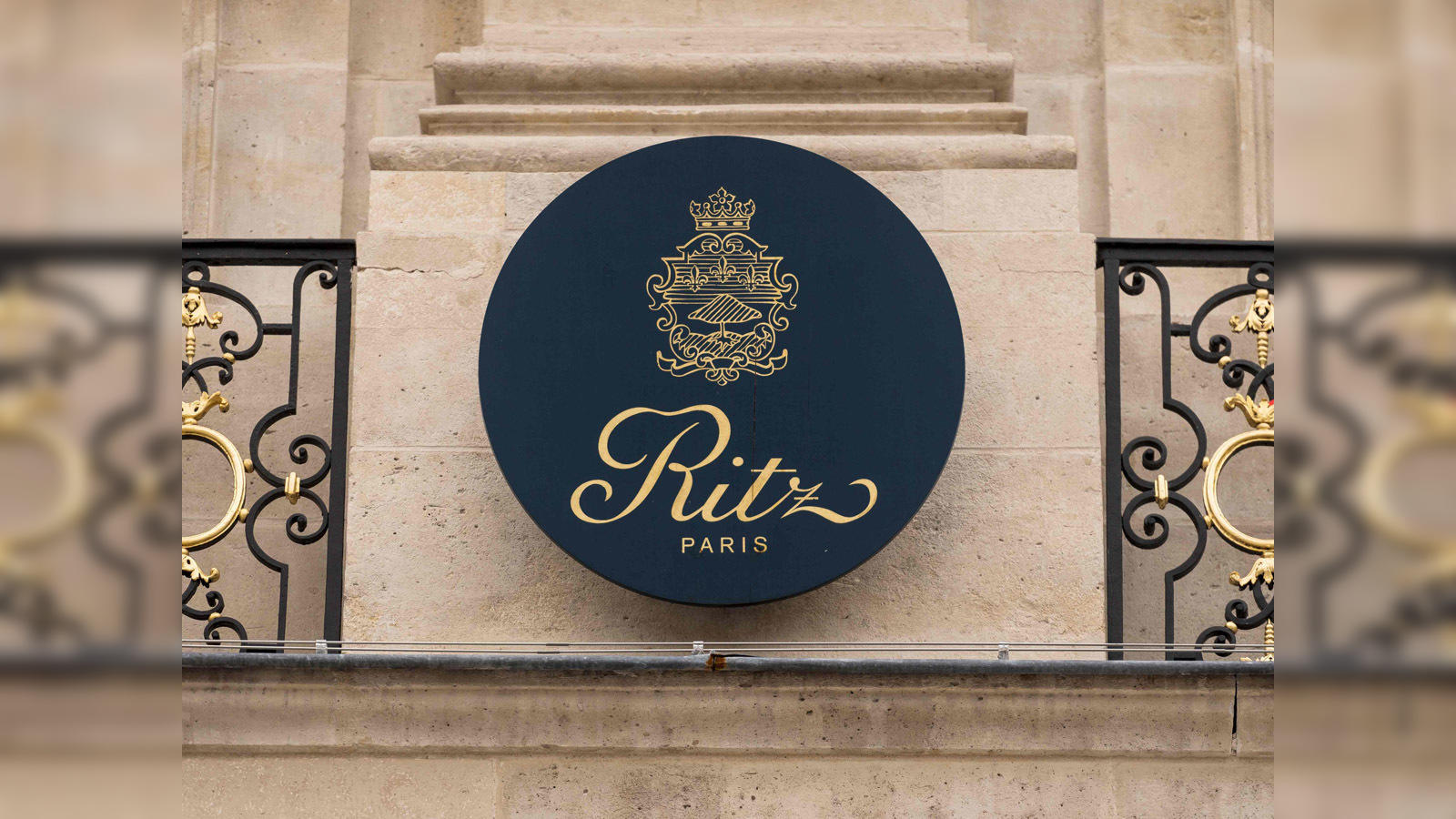 coronavirus: Paris Ritz hotel makes $1.9 mn by auctioning towels, champagne  buckets, bathrobes - The Economic Times