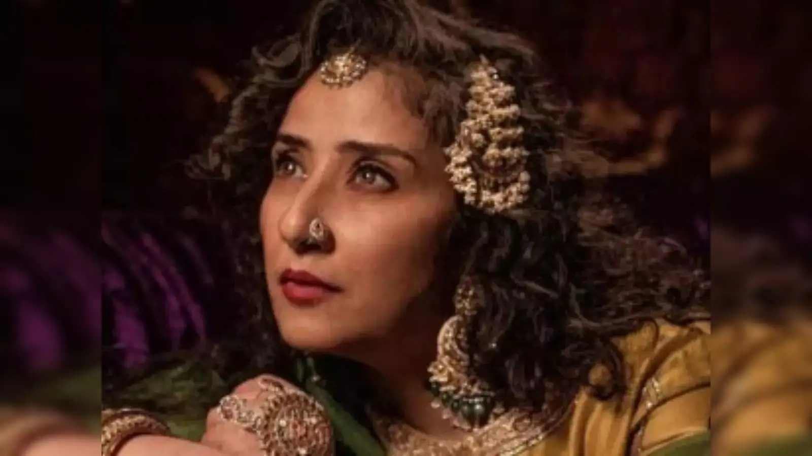 Manisha Koirala reveals she was left behind by friends during her battle  with cancer, admits she felt very lonely - The Economic Times