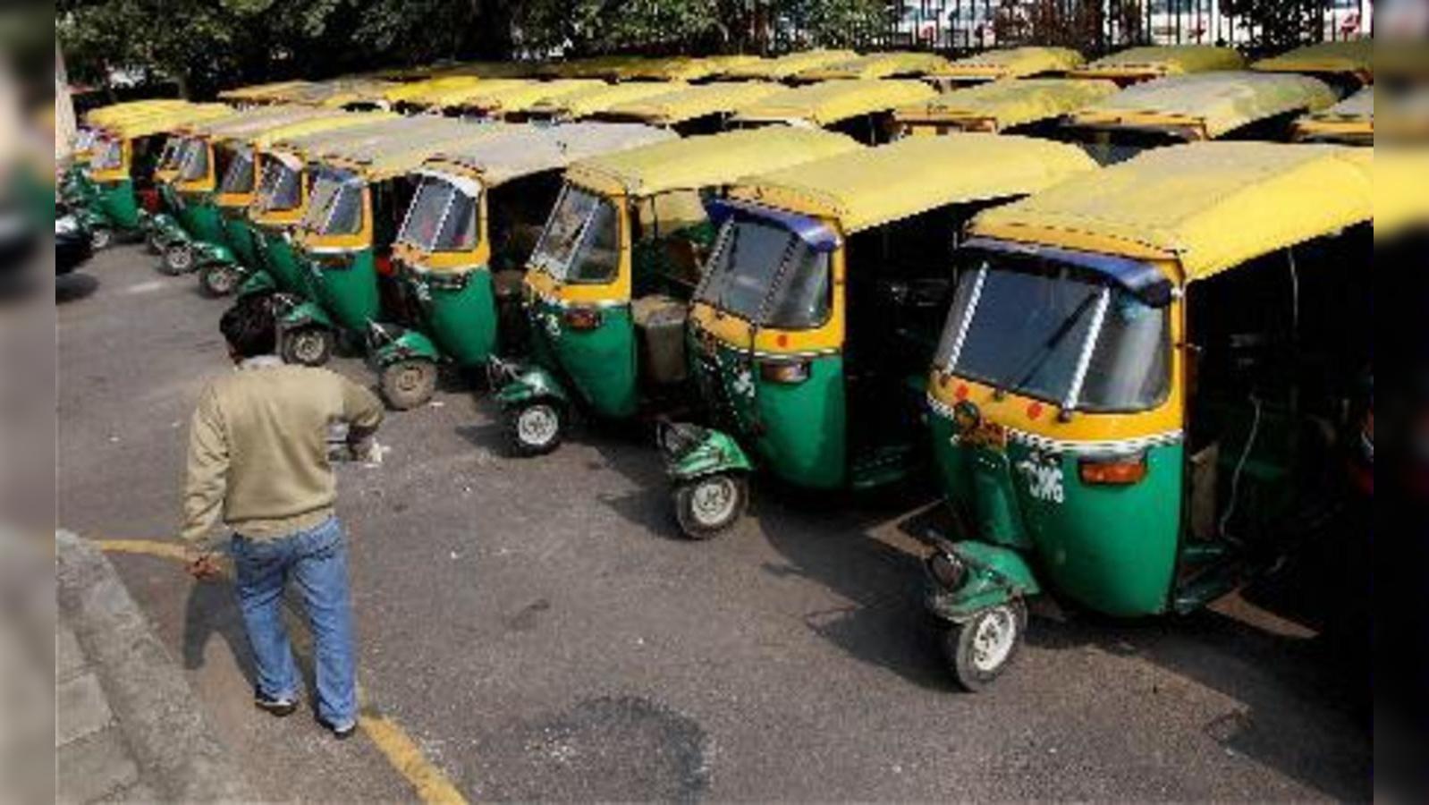 Auto Rickshaws: Delhi govt to move SC for removal of one-lakh cap on auto-rickshaws  in favour of electric ones, ET Auto