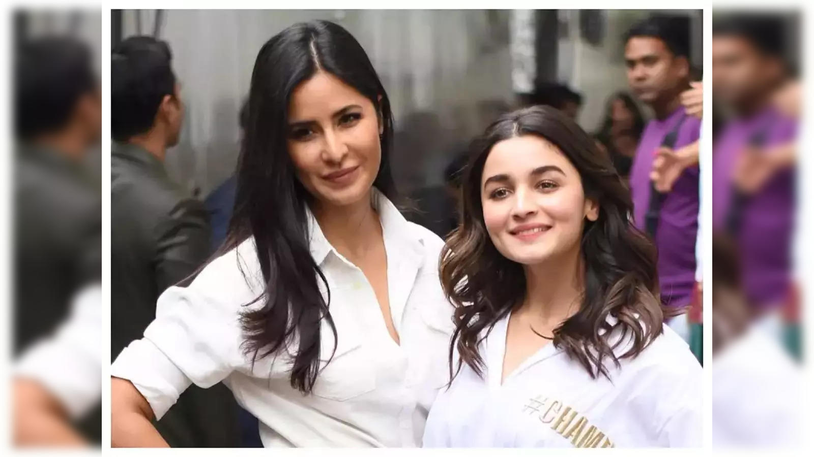 Xxx Alia Batt - alia bhatt: 'Everyone has moved on': Video of Alia Bhatt bonding with  Katrina-Vicky at Mumbai airport goes viral, fans laud actresses for getting  along - The Economic Times