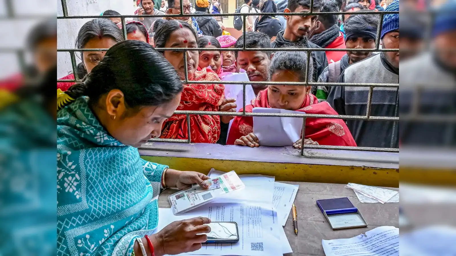 ET Graphics: Bengal picture abhi bhi baaki hai; SIR’s changing playbook