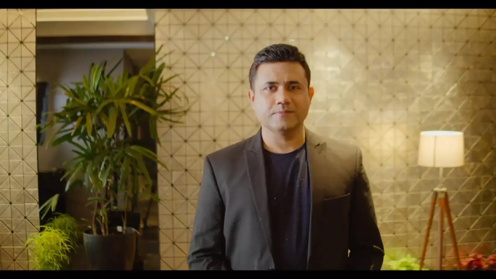 coinbase: Coinbase appoints former Snap India head Durgesh Kaushik to grow  emerging markets - The Economic Times