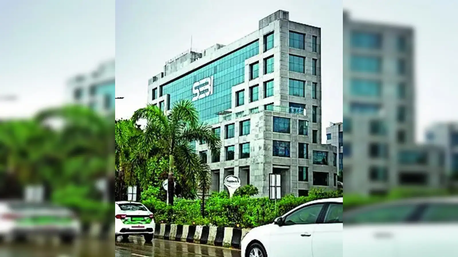 Meet broad-based rules while serving AIFs, Sebi clarifies