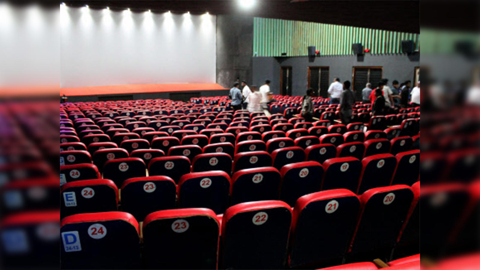 INOX Megaplex at Mumbai's Inorbit Mall offers a unique experience with  India's first ScreenX - The Economic Times
