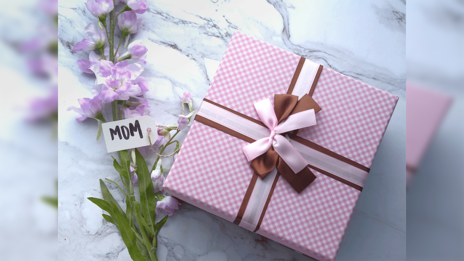 6 unique financial gifts that can make a difference in your mothers life