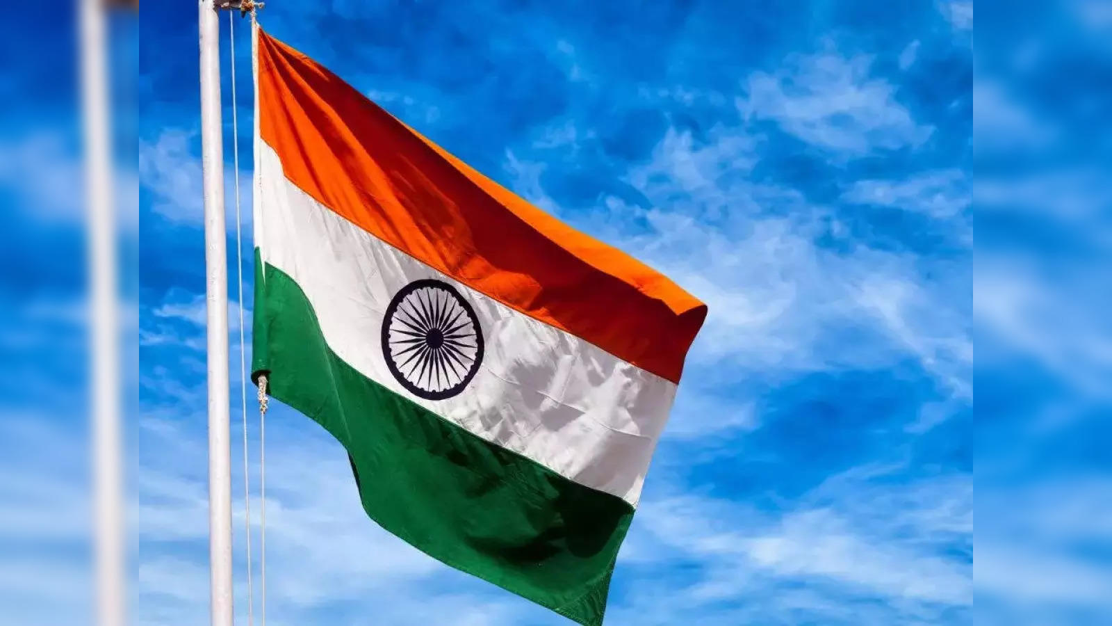 republic day 2024 why is national flag hoisted on independence day but unfurled on republic day whats the difference