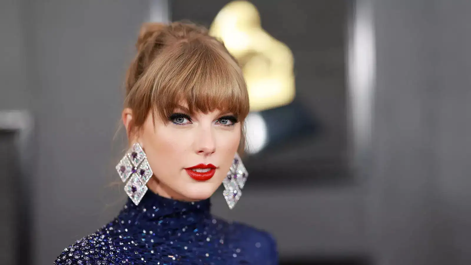 taylor-swift-reportedly-paid-a