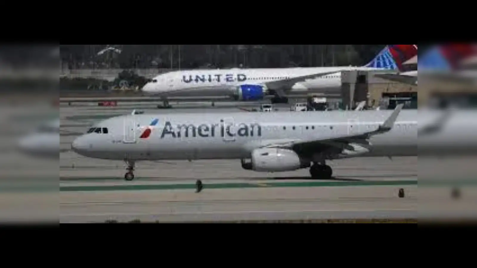 US stocks: United-American mega deal could raise fares and face antitrust roadblock