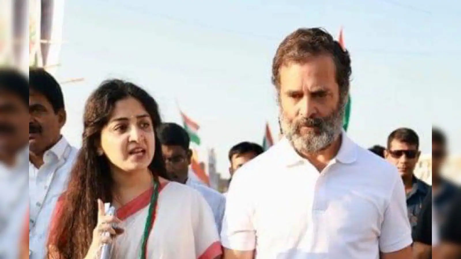 Poonam Kaur News: Poonam Kaur clarifies why Rahul Gandhi held her hand  during Bharat Jodo Yatra - The Economic Times