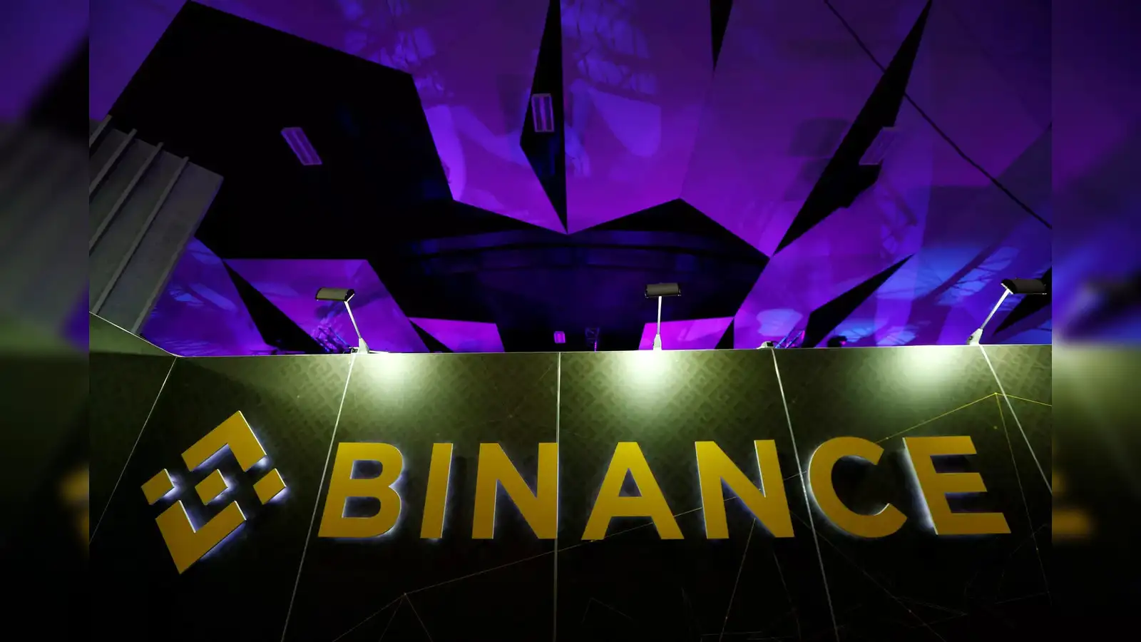 Binance Twitter: Crypto exchange Binance to help Twitter with blockchain -  The Economic Times