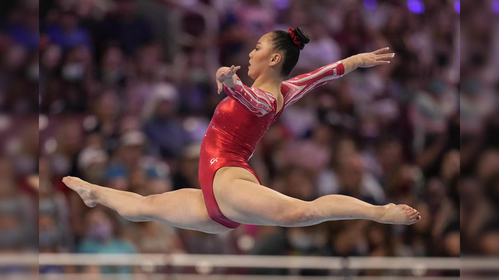 Gymnastics competition child hi-res stock photography and images