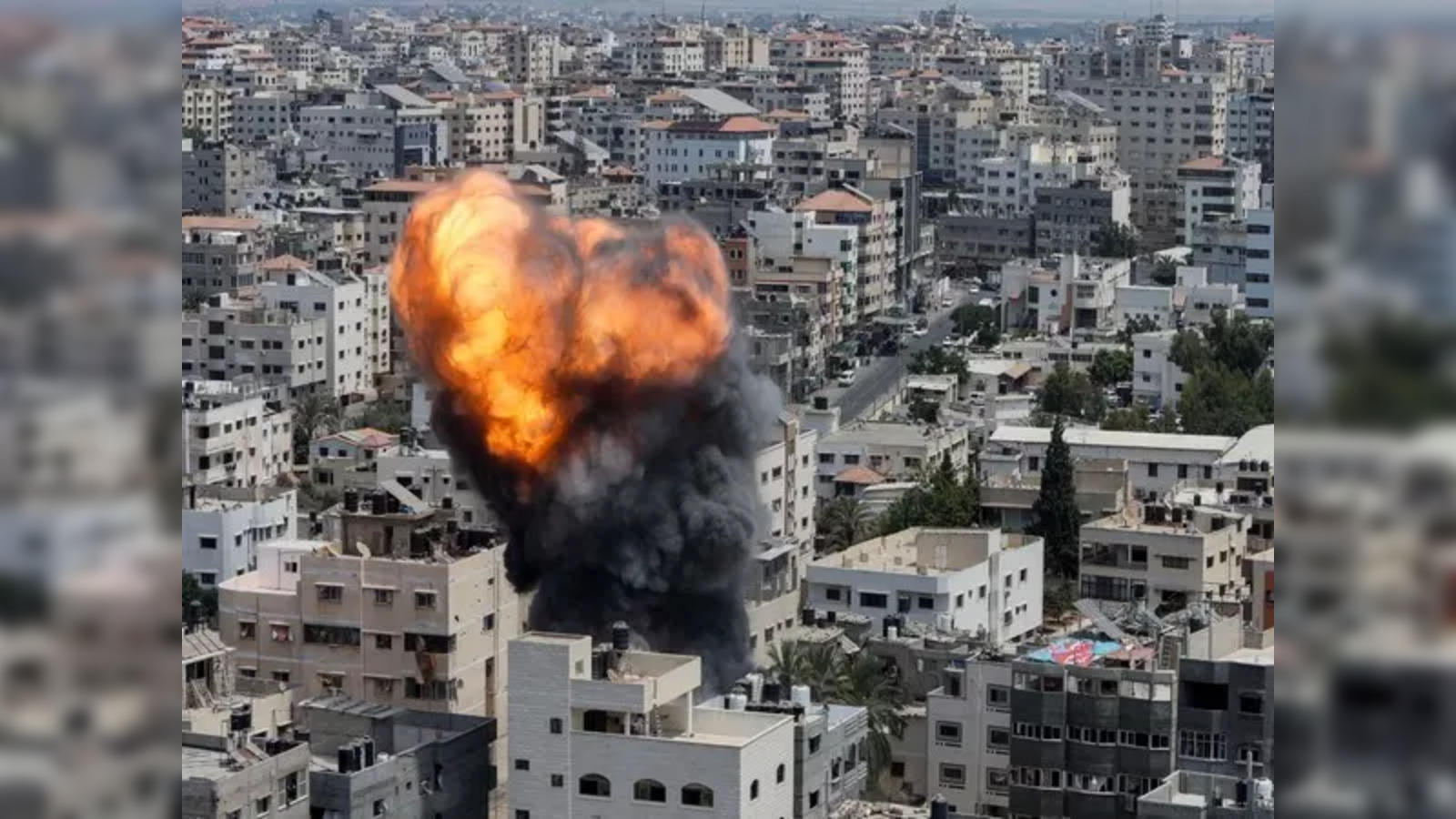 https://img.etimg.com/thumb/width-1600,height-900,imgsize-61470,resizemode-75,msid-104240573/news/international/world-news/israel-declares-war-after-22-killed-in-massive-rocket-attack-by-hamas-militants.jpg