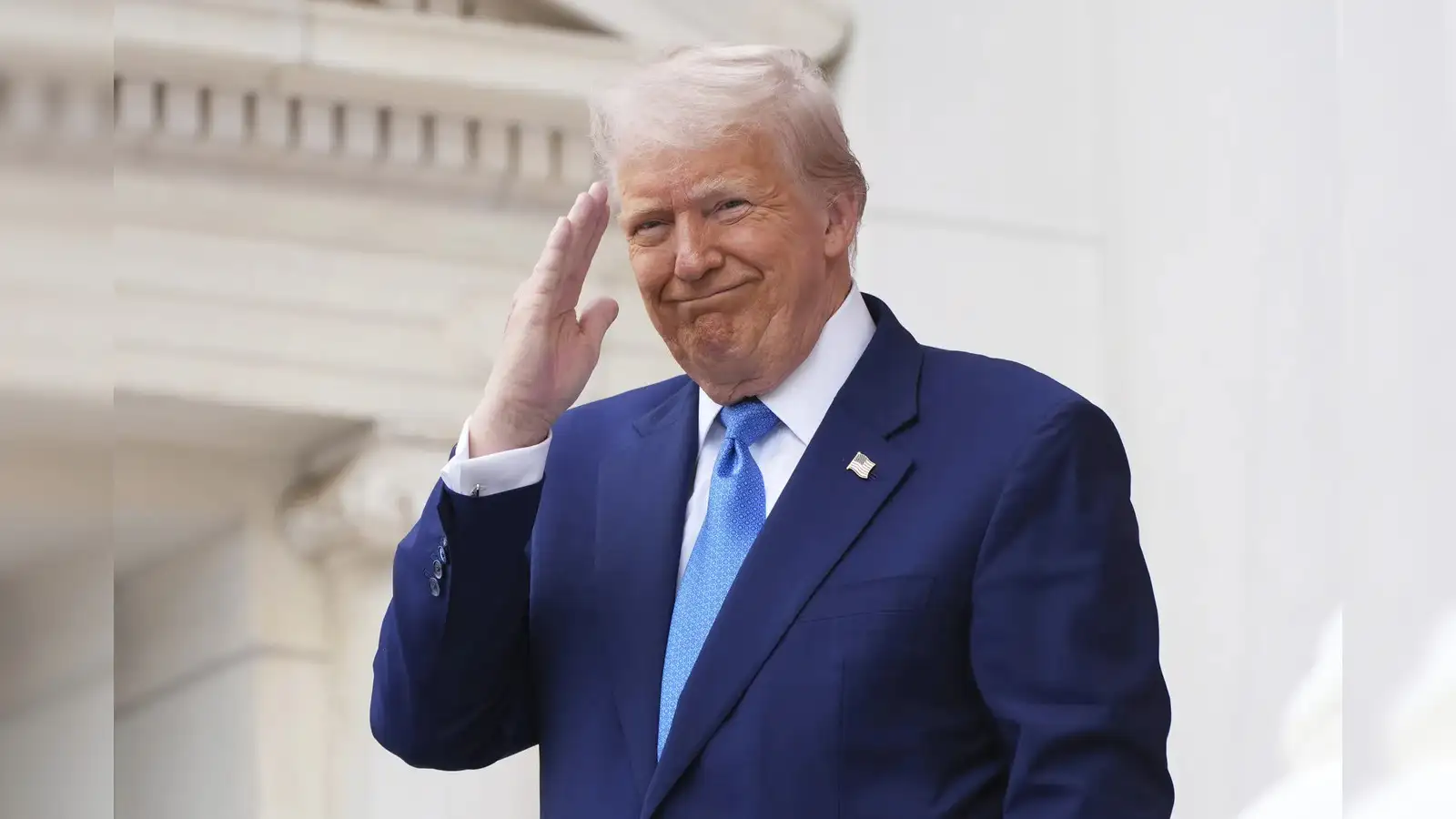 With its stock in sharp decline, Trump's media company will buy USD 400  million of its shares - The Economic Times