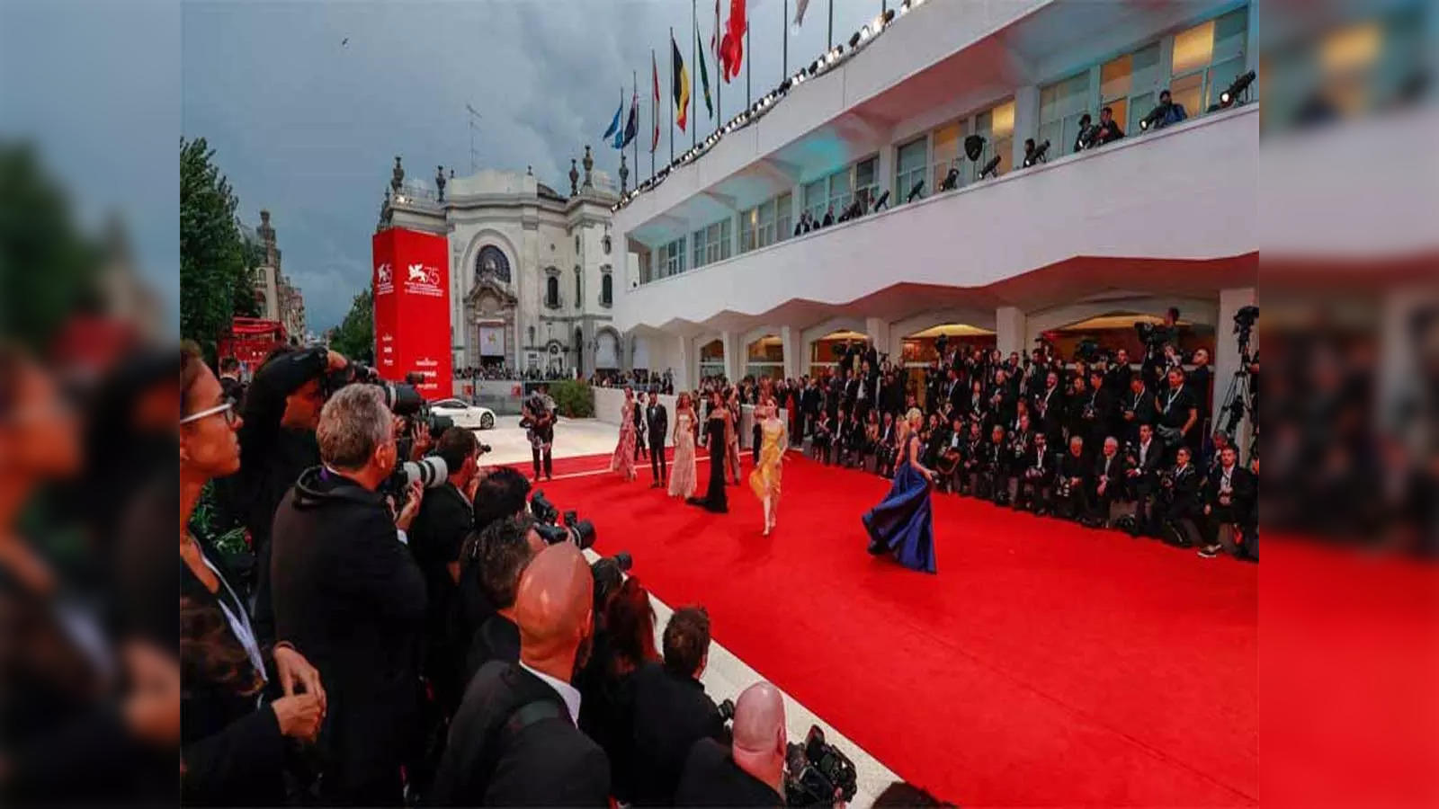 2023 Venice Film Festival Red Carpet Premieres & Closing Ceremony – Deadline
