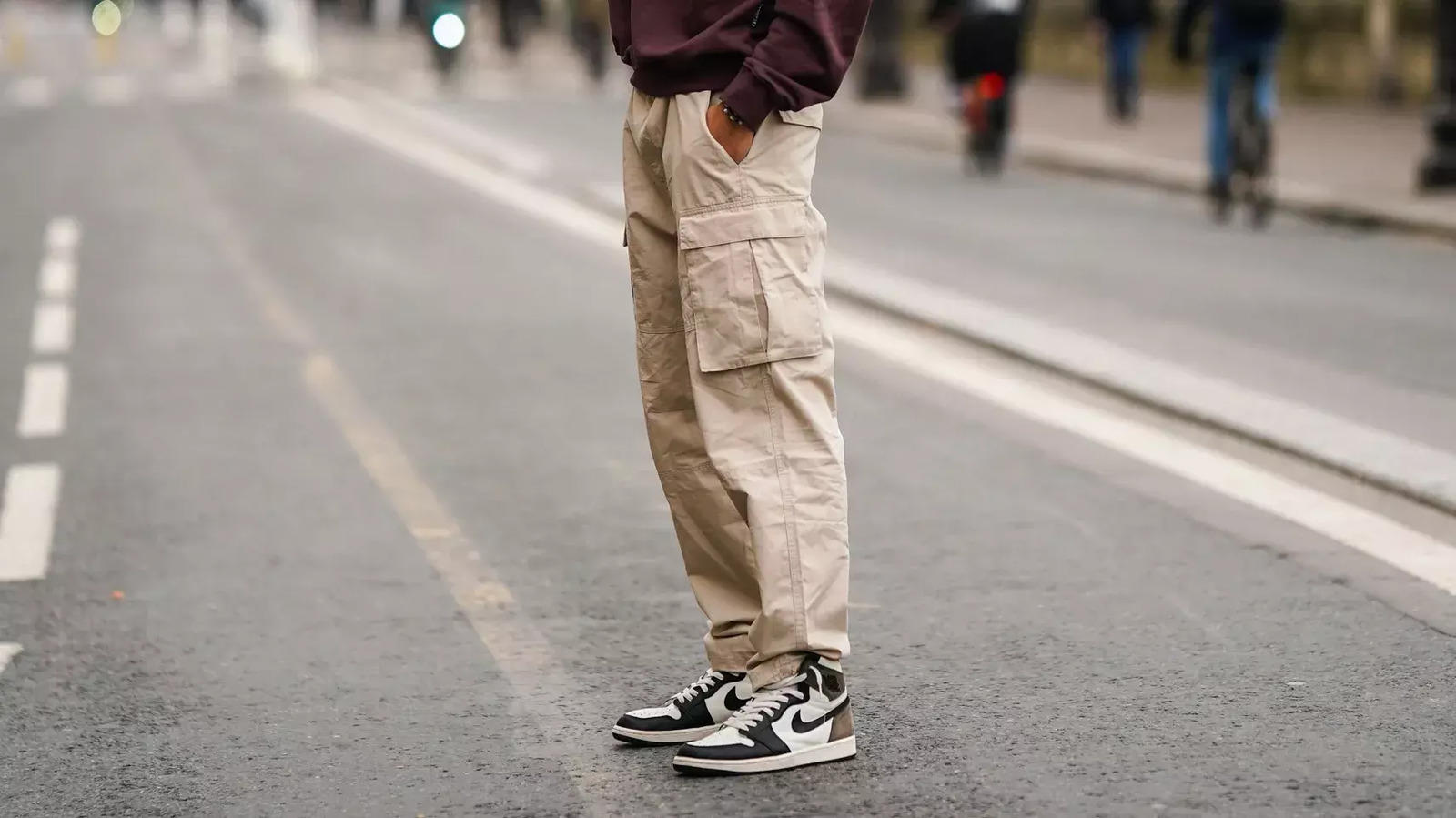 How To Style Parachute Pants For Men - Your Average Guy-cheohanoi.vn