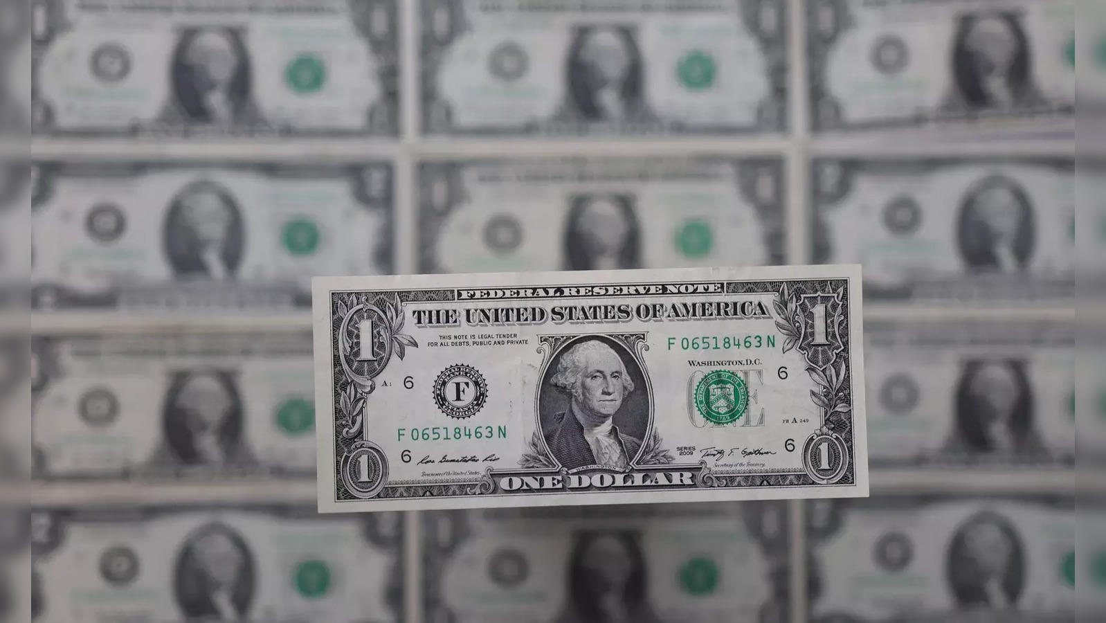 Two identical $1 bills could be worth up to $150,000: what to