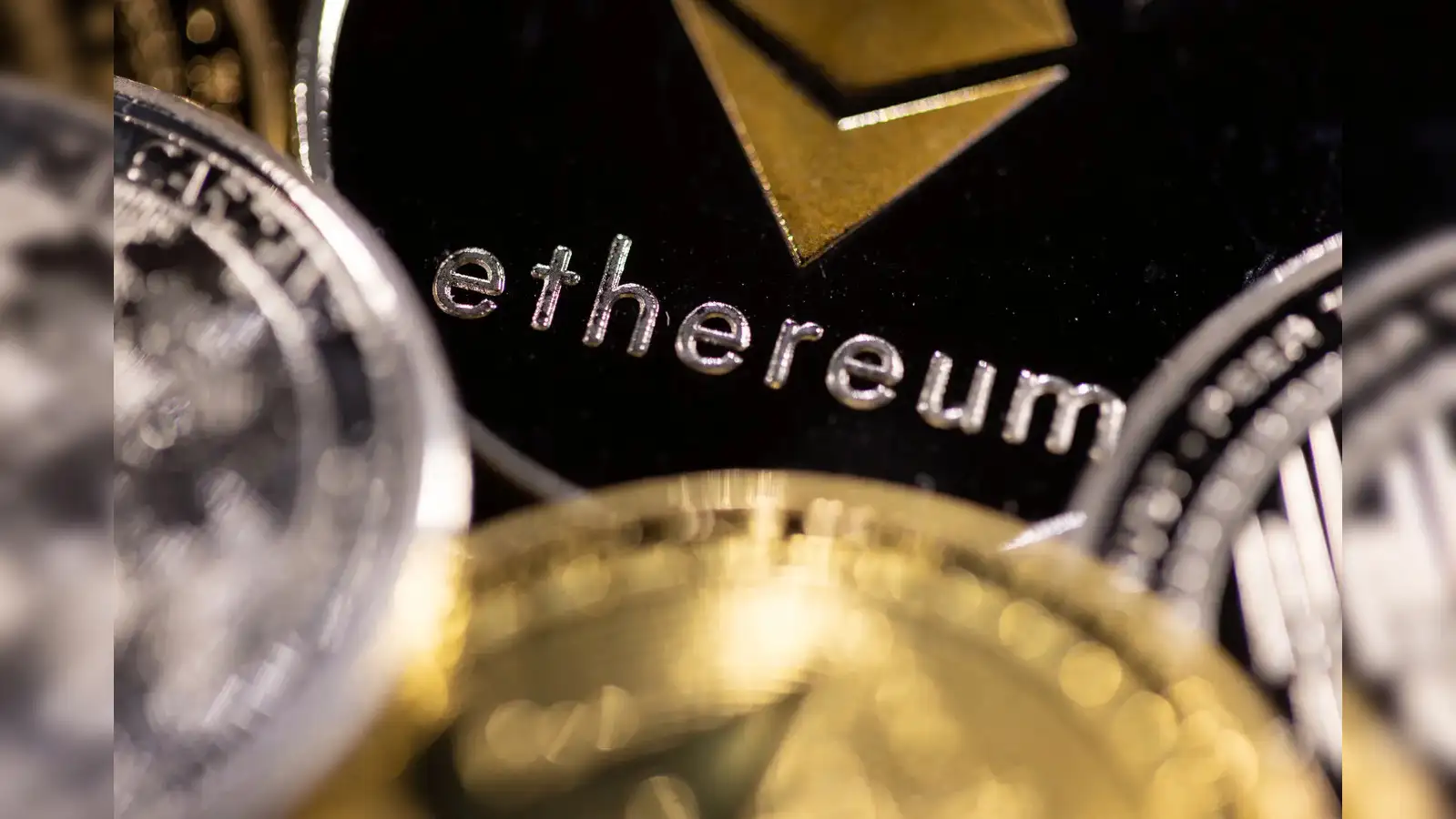 ETH price today: Crypto rally: Ethereum breaks $4000 while Ripple,  Chainlink lead the charge - The Economic Times
