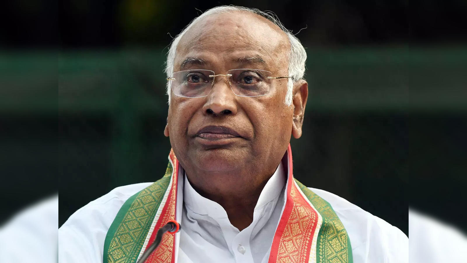 Congress president: Mallikarjun Kharge officially takes over as Congress  president - The Economic Times