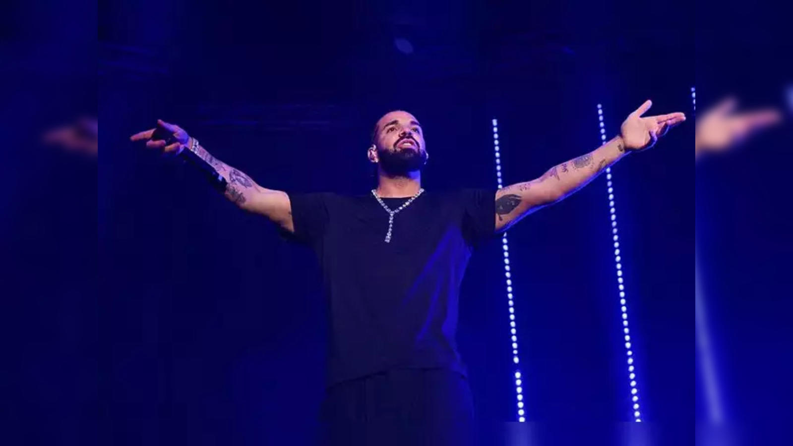 Drake shows tattoo collection with inkings of his producer, family, Lil  Wayne, and Sade in Barbados | Daily Mail Online