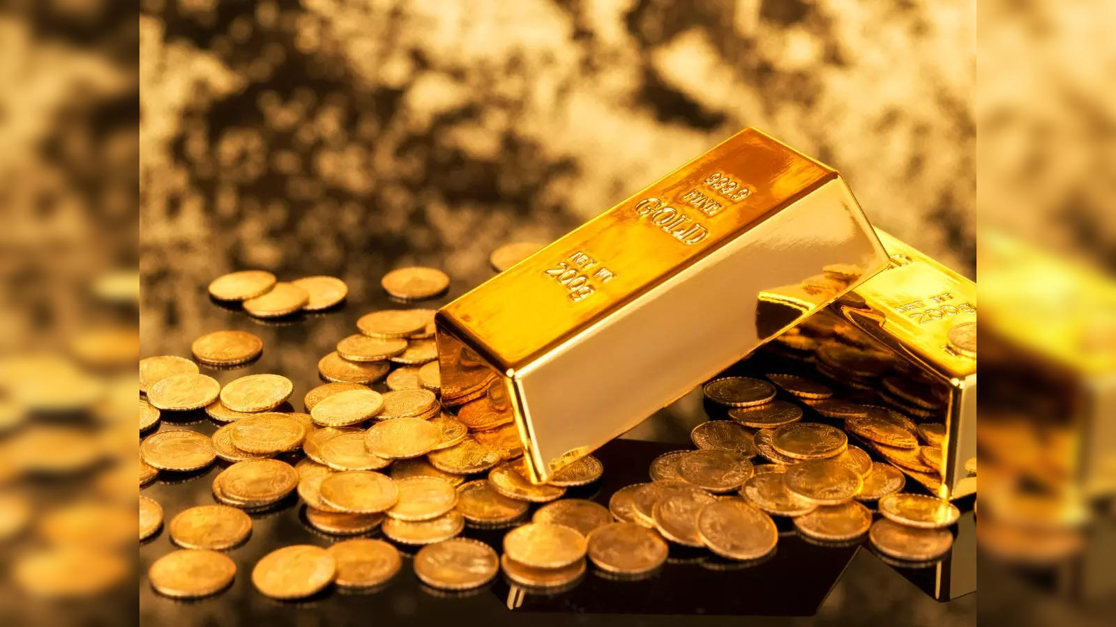 Treasure Chest Filled With Gold Coins Stock Photo - Download Image Now -  Treasure Chest, Gold - Metal, Coin - iStock