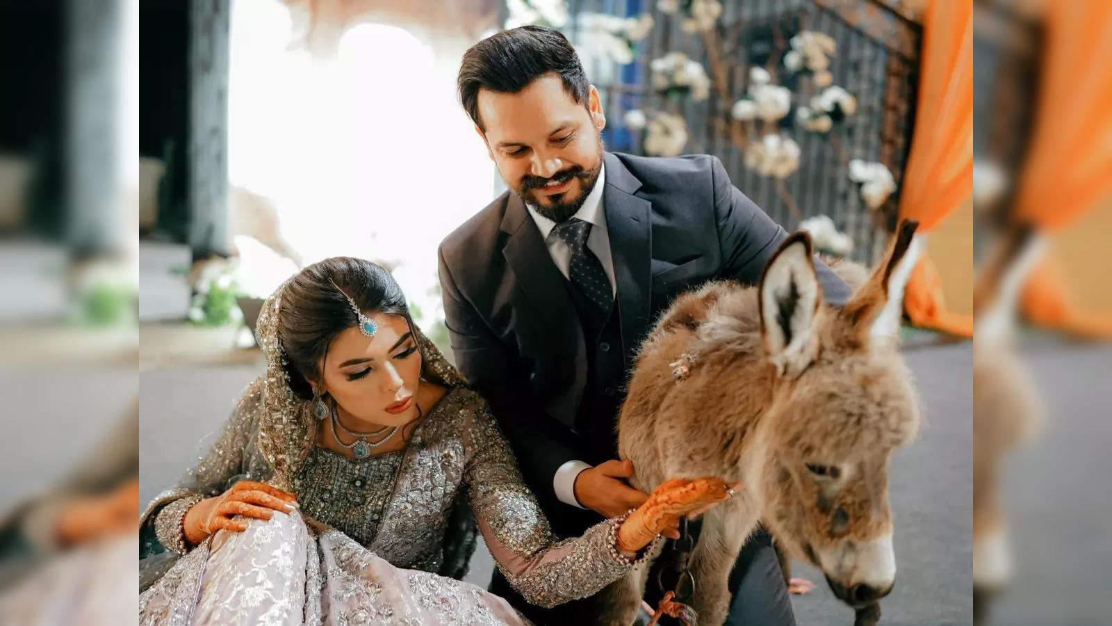 azlan shah: Pakistani YouTuber Azlan Shah gifts bride baby ...