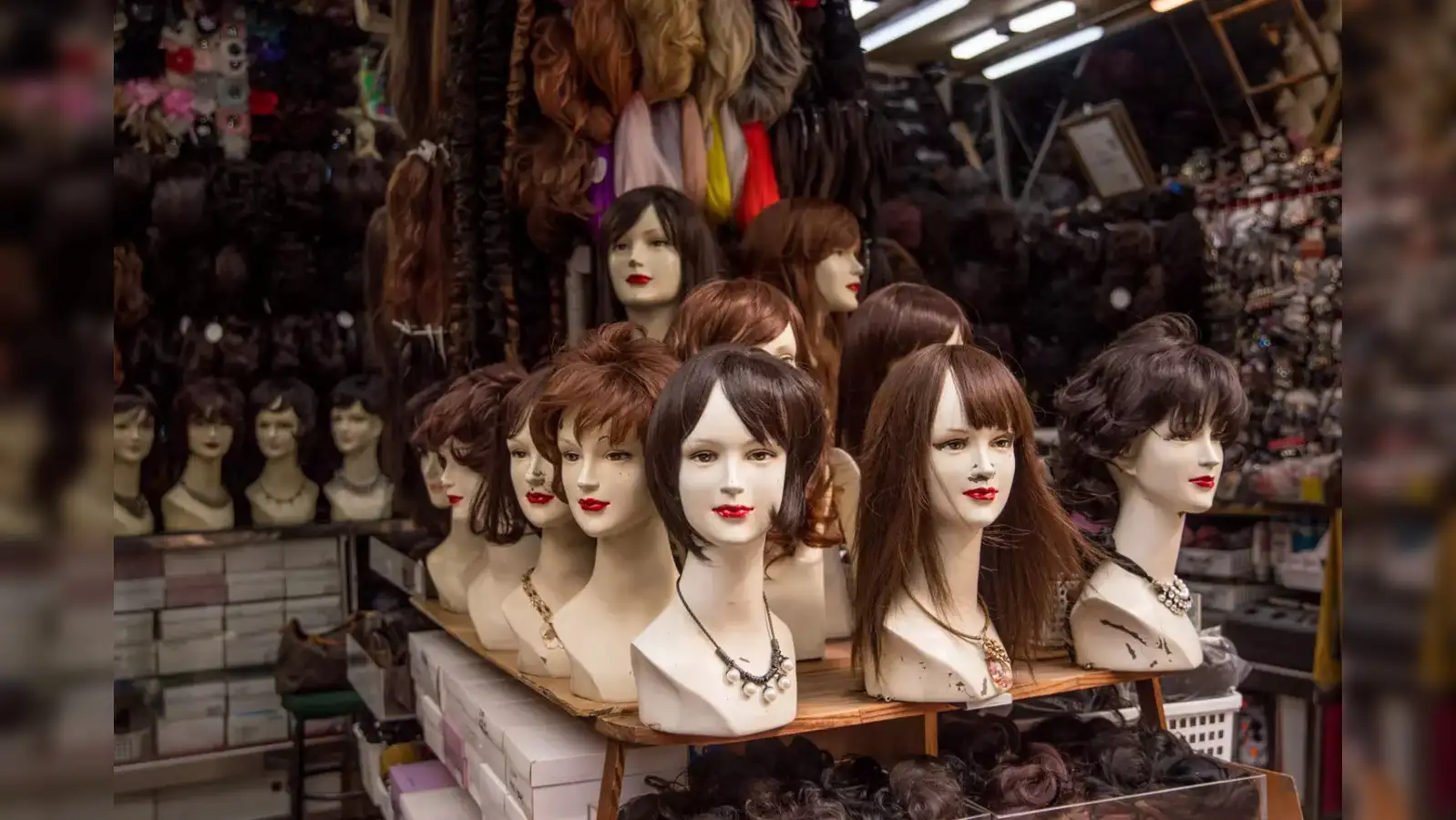 ideal world wigs