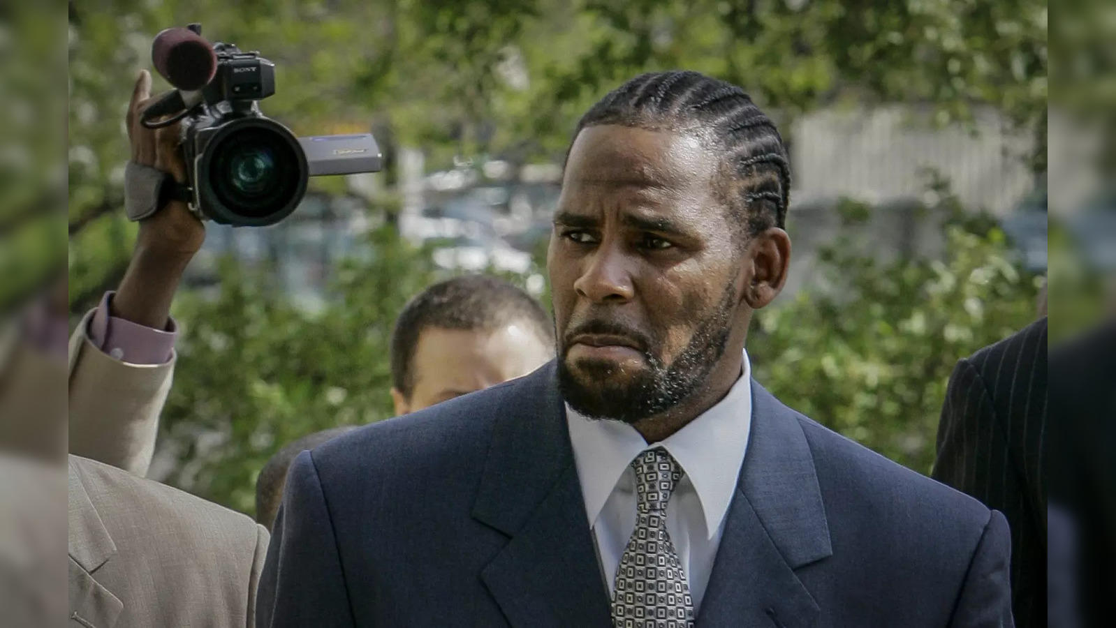 R Kelly found guilty after years of trial; convicted of luring women, underage  girls for sex - The Economic Times