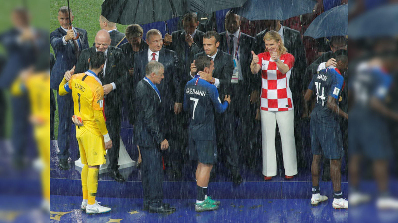 Live: Les Bleus return to France after World Cup triumph