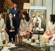 South Korean first lady meets Phogat sisters